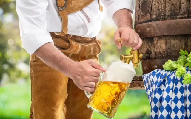Boissons : que faut-il savoir sur la bière artisanale ?