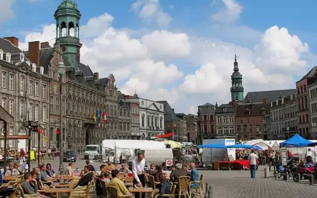Visiter Mons en 1 jour : le guide complet pour une escapade réussie