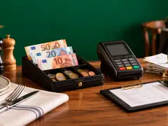 Encaisser les espèces en restaurant : dépôt, banque et règles