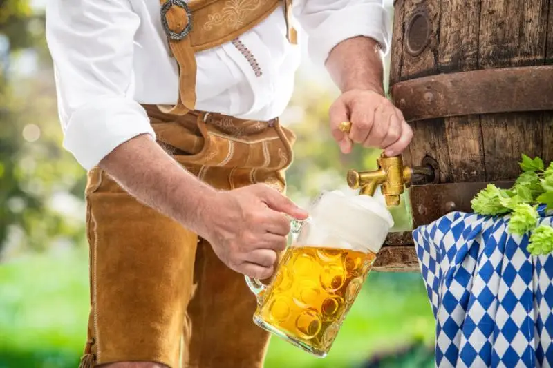 Boissons : que faut-il savoir sur la bière artisanale ? - article FoodyParis