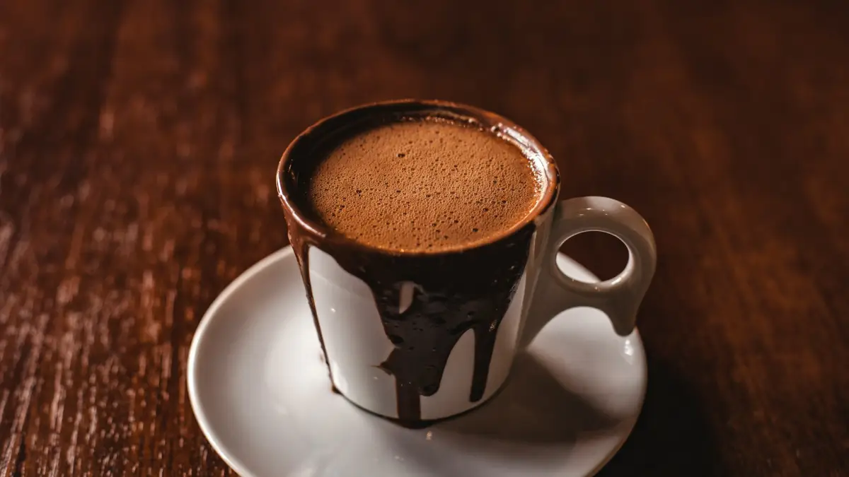 Les 10 meilleurs chocolats chauds à Paris : un voyage gourmand au cœur de l'hiver - article FoodyParis