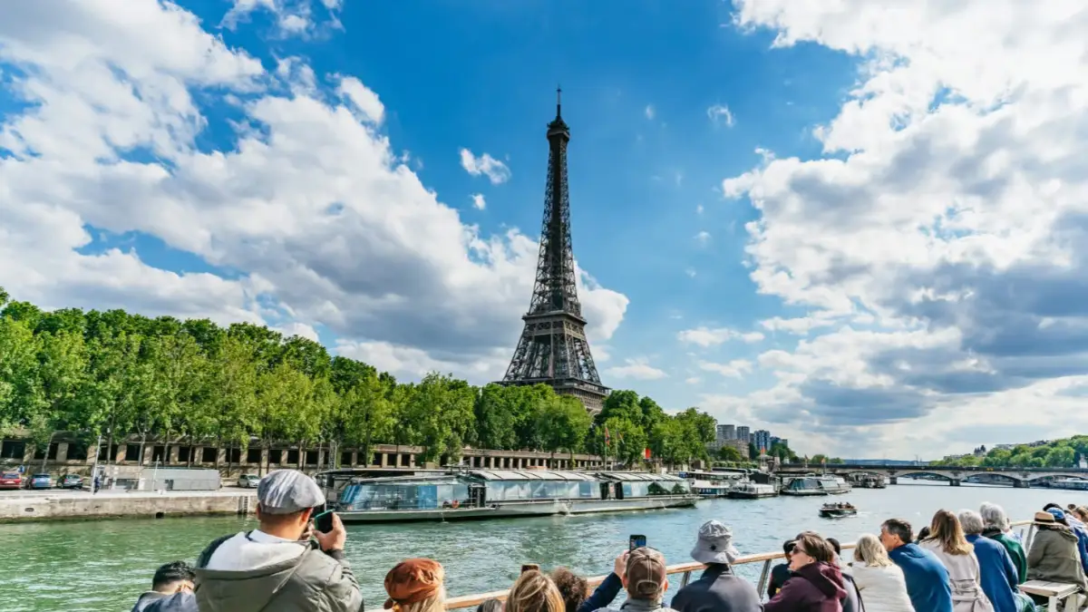 Mon expérience inoubliable : une croisière sur la Seine au départ de la Tour Eiffel - article FoodyParis