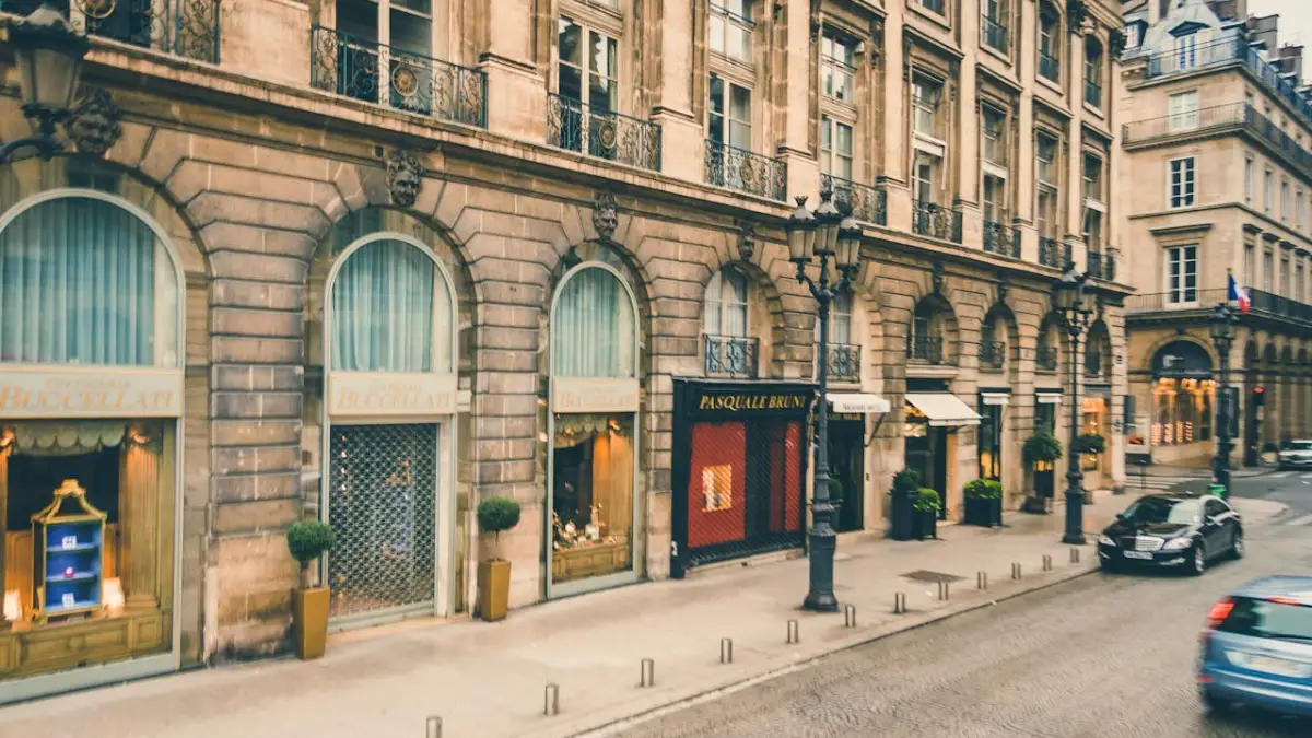 Shopping de Nuit à Paris - article FoodyParis