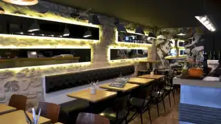 L Acolyte de L Insolite, restaurant à Paris