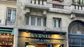 Restaurant Juveniles Wine Bar
