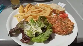 Au Rendez-Vous des Amis – photo 2