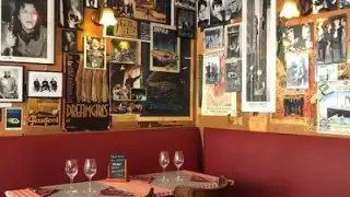 Au Virage Lepic – photo 4