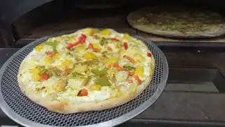Autour de Pizz – photo 2