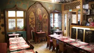 Aux Anysetiers Du Roy Restaurant – photo 1