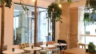 Restaurant AVOCATERIA Sentier - Toasts & Coffee