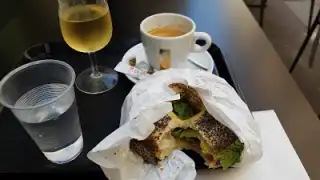 Bagel Baget Cafe – photo 2