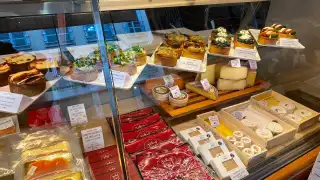 Bread and Roses – photo 3
