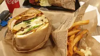 Burgers & Bagel – photo 4