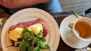 Cafe Charlot – photo 1