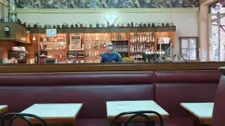 Cafe de la Cloche – photo 3