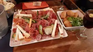 Cafe Leone Bodega – photo 2