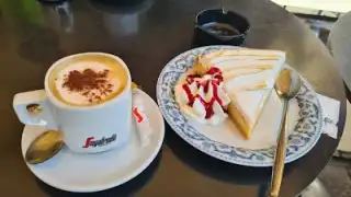Cafe Montmartre – photo 2