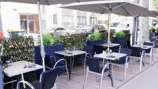 Cafe Restaurant 136 Avenue – photo 1