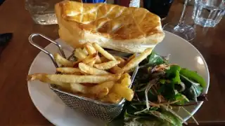Cambridge Arms – photo 4