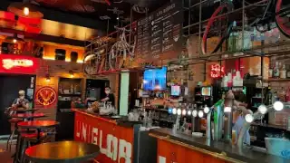 Dam s Pub – photo 3