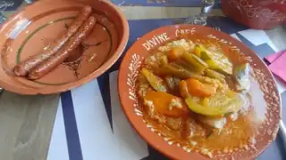 Divine Cafe – photo 4