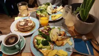 Dust Cafe – photo 2