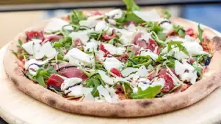 Restaurant Jordan Tomas - Pizza Mamamia - Lyon Montchat