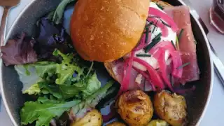 La Fiancee – photo 4