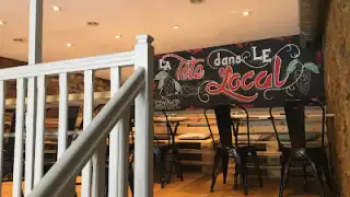 Restaurant La Tete dans le Local