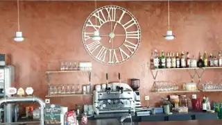 Le cafe de l horloge – photo 3