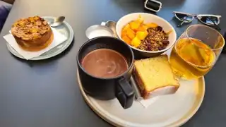 Le Kitchen Cafe – photo 3
