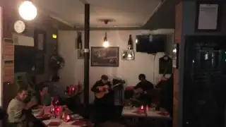 Le Miracle Cafe – photo 2