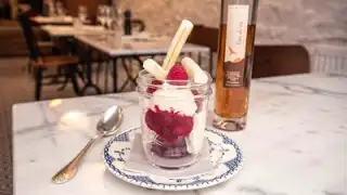 Les Flaconneurs Bistro – photo 2