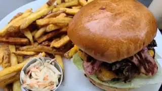 Schwartz s Deli – photo 4