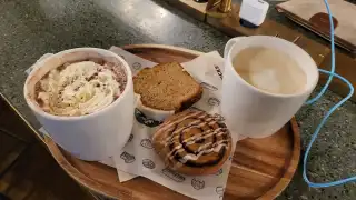 Starbucks – photo 4