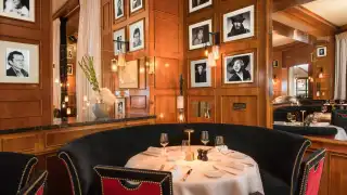 Le Fouquet s – photo 1