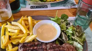 Wallace Pub – photo 2