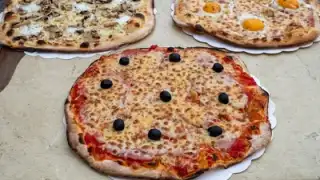 Will I Am Pizza – photo 2