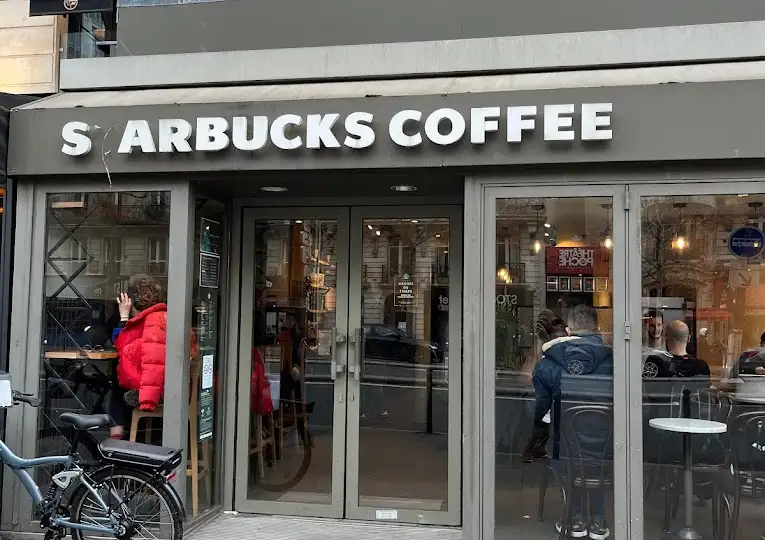 Starbucks Montparnasse, restaurant à Paris