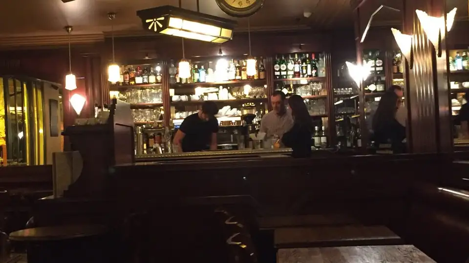 Paris Follie s, restaurant à Paris