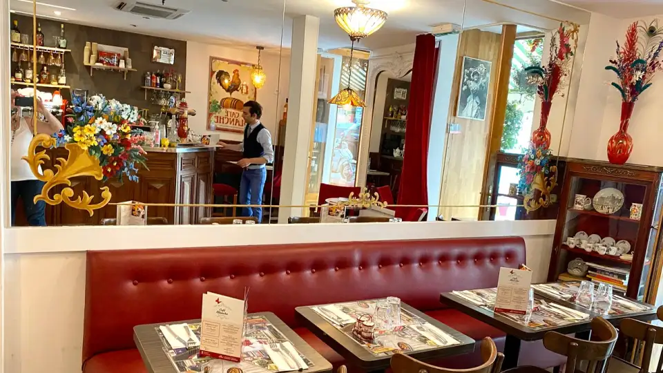 Cafe Blanche, restaurant à Paris