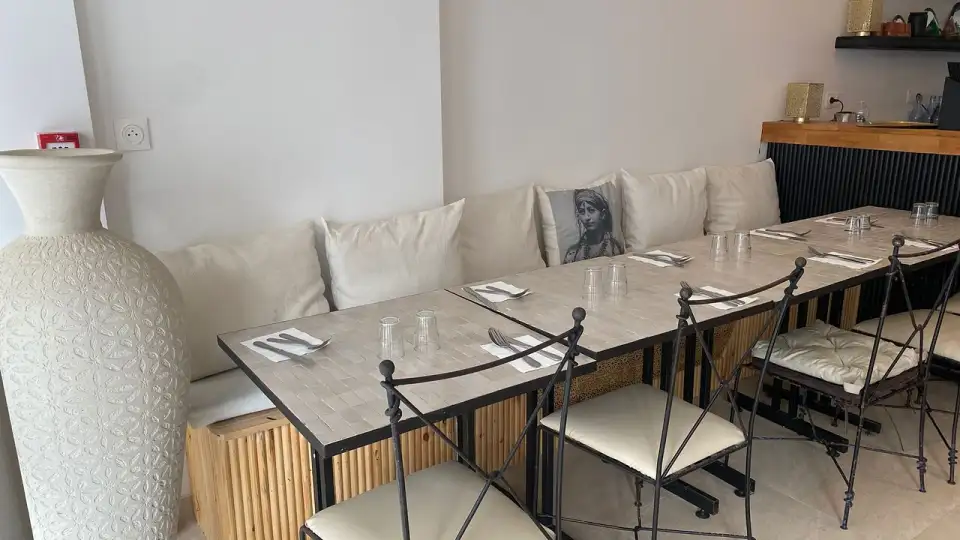 Chez Younice moroccan restaurant, restaurant à Paris