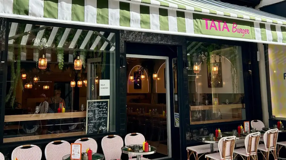 TATA Burger, restaurant à Paris