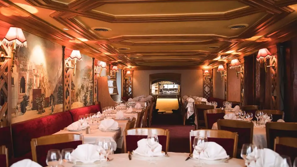 New Jawad Longchamp, restaurant à Paris
