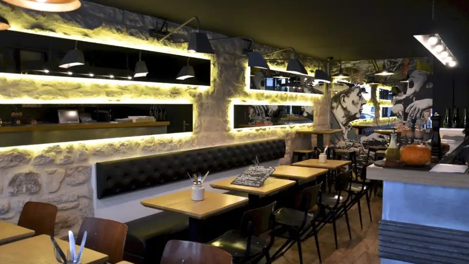 L Acolyte de L Insolite, restaurant à Paris