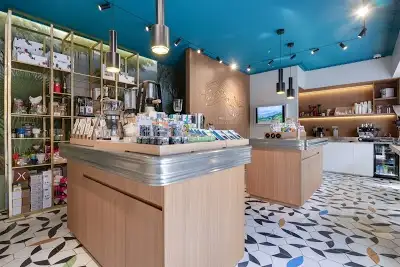Araku Coffee, restaurant à Paris