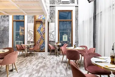 Dads Den, restaurant à Paris