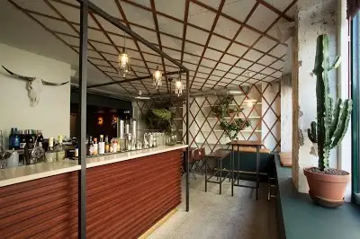 Flesh Restaurant Canal Saint Martin, restaurant à Paris