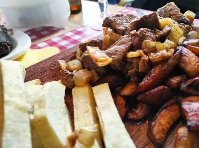 L Alocodrome, restaurant à Paris