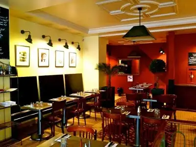 La Pelouse, restaurant à Paris